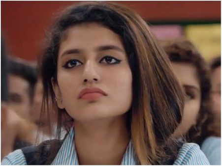 പ്രിയ വാര്യര്‍ക്കെതിരെ കേസുമായി ഒരു കൂട്ടര്‍! പ്രശസ്തി മുതലാക്കാന്‍ ഇതിലും നല്ല വഴി വേറെയില്ല...