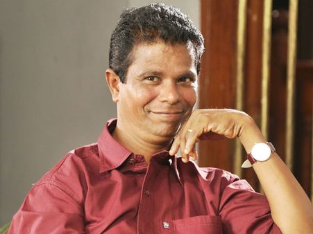 ആ ചിത്രത്തിന് പിന്നില കഥ: ഇന്ദ്രന്‍സിനൊപ്പമുളള ഓര്‍മ്മ പങ്കുവെച്ച് സഹപ്രവര്‍ത്തകന്‍