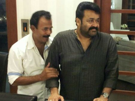 മലയാളത്തില്‍ കാലിടറിയപ്പോള്‍ മോഹന്‍ലാലും മേജര്‍ രവിയും തെലുങ്കിലേക്ക്,പുതിയ സിനിമ റിലീസിനൊരുങ്ങുന്നു