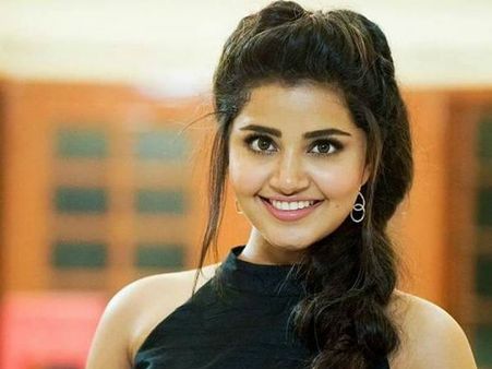 അന്യഭാഷയില്‍ പ്രവേശിച്ചുവെങ്കിലും നിലപാടില്‍ മാറ്റമില്ലെന്ന് അനുപമ, പരിധി ലംഘിക്കാന്‍ ഉദ്ദേശമില്ല!