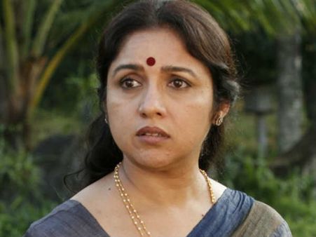 നാലു വർഷം മുൻപ് ജീവിതത്തിൽ അതിഥി എത്തി! അതോടു കൂടി ജീവിതം മാറി, രേവതി വെളിപ്പെടുത്തുന്നു...