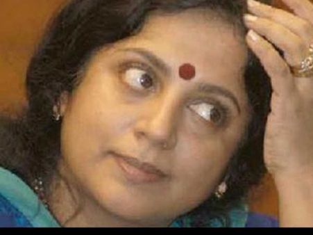Srividya: ശ്രീവിദ്യയുടെ ഫ്ലാറ്റ് വാങ്ങാൻ ആരും എത്തിയില്ല! ലേലം രണ്ടു മാസത്തിനു ശേഷം...