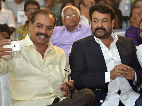 ഹിറ്റ് കൂട്ടുകെട്ട് ആവര്‍ത്തിച്ചിട്ടും ആ മോഹന്‍ലാല്‍ ചിത്രം ബോക്‌സോഫീസില്‍ തകര്‍ന്നു തരിപ്പണമായി!