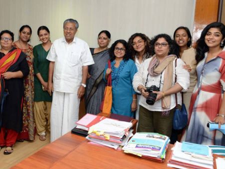 സിനിമയിലെ ലിംഗവിവേചനം: മുഖ്യമന്ത്രിക്ക് വീണ്ടും നിവേദനം നല്‍കി ഡബ്യൂസിസി