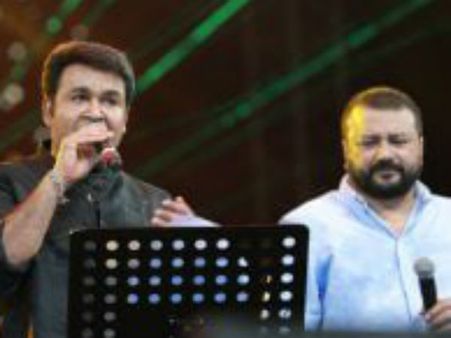 മോഹന്‍ലാലിനെ സാക്ഷിയാക്കി പൊതുവേദിയില്‍ ജയറാമിന്റെ വെല്ലുവിളി, വീഡിയോ വൈറല്‍!