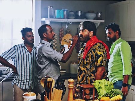 'നീരാളി'മോഹന്‍ലാലിന് വേണ്ടി മാത്രം തയ്യാറാക്കിയത്,അദ്ദേഹത്തിന്റെ പിന്തുണയാണ് സിനിമയെ നയിച്ചത്!