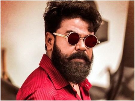 കേരളത്തെ കീഴടക്കി കമ്മാരന്‍! കളക്ഷന്‍ റിപ്പോര്‍ട്ട് പുറത്ത്, ദിലീപേട്ടന്‍ കിടിലനാക്കിയെന്ന് ആരാധകര്‍