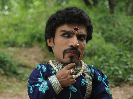 ഒരു വെടിക്ക് മൂന്ന് പക്ഷി! വീണ്ടും ഗിന്നസ് റെക്കോര്‍ഡ് നേടി പക്രു, ഒരു ദിവസം മൂന്ന് റെക്കോര്‍ഡ്