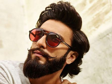 പദ്മാവതില്‍ അലാവുദ്ദീന്‍ ഖില്‍ജിയായുളള രണ്‍വീറിന്റെ രൂപമാറ്റം: വീഡിയോ വൈറല്‍! കാണൂ