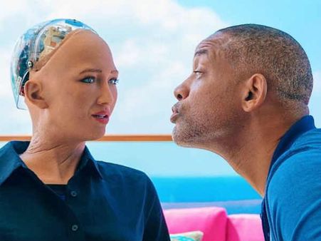 robot Sophia: റോബോട്ട് സോഫിയയുമൊത്ത് വില്‍സ്മിത്തിന്റെ ഡേറ്റിംഗ്, സംഭവം പാളിപ്പോയി, വീഡിയോ വൈറൽ