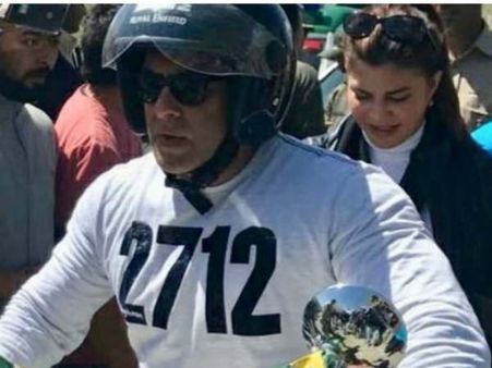 സൽമാനും ജാക്വിലിനും ലഡാക്കിലേയ്ക്ക്!! അതും ബുള്ളറ്റിൽ!! ചിത്രങ്ങൾ കാണാം