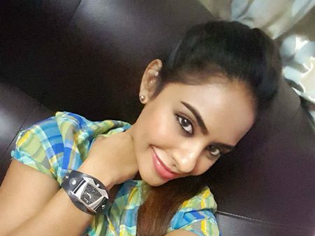 Sri: ലൈംഗികാരോപണവുമായി നടി! വിരൽ ചൂണ്ടിയത് പ്രമുഖ നിർമ്മാതാവിനും മകനും നേരെ...