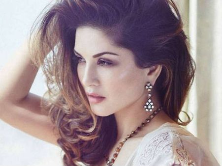 Sunny Leone: ബോളിവുഡിലെ താരങ്ങൾ ചെയ്യാൻ മടിച്ചത് സണ്ണി ചെയ്തു!! കണ്ടു പഠിക്കണം താരത്തെ...