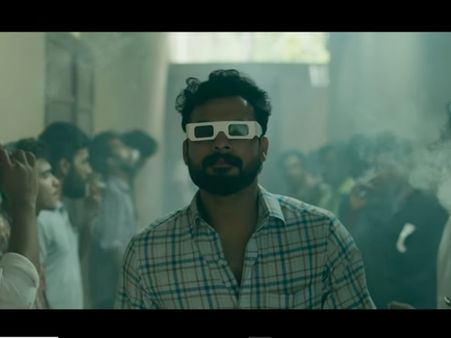 ടൊവിനോ തോമസ് ചിത്രം തീവണ്ടിയുടെ കിടിലന്‍ ടീസര്‍ പുറത്ത്! വീഡിയോ കാണാം