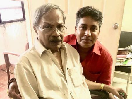 നാം ഒരുമിച്ച് കണ്ട സ്വപ്നം യാഥാര്‍ത്ഥ്യമാകുന്നു! രണ്ടാമൂഴം ഉടൻ,പ്രേക്ഷകരെ ഉദ്വേഗഭരിതരാക്കി സംവിധായകൻ