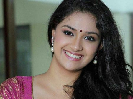 ജയലളിതയുടെ ജീവചരിത്ര സിനിമയില്‍ അഭിനയിക്കുമോ? ചോദ്യത്തിന് കീര്‍ത്തി നല്‍കിയ മറുപടി ഇങ്ങനെ!