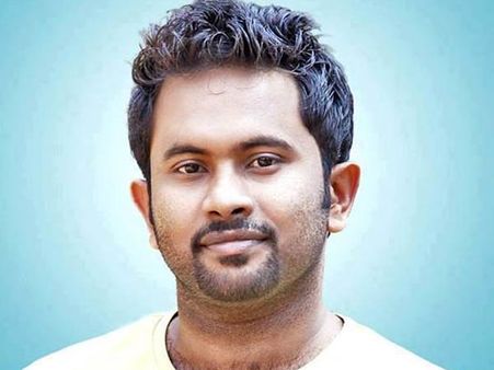 വഴക്ക് പറഞ്ഞതിന് മകന്റെ കൈയ്യില്‍ നിന്നും അടി വാങ്ങി അജു വര്‍ഗീസ്! വീഡിയോ വൈറല്‍! കാണൂ