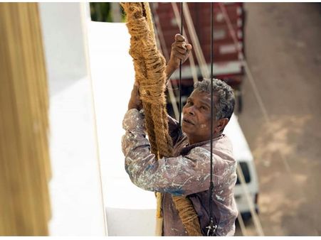 ഇത് നടനല്ല! നാട്യങ്ങളില്ലാത്ത നല്ലൊന്നാന്തരം പച്ചമനുഷ്യന്‍! ഇന്ദ്രന്‍സിനെക്കുറിച്ച് സുനില്‍ ലാവണ്യ
