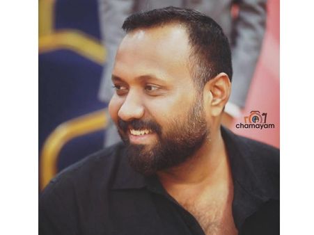 ഒമര്‍ ലുലുവിന്റെ അടുത്ത മാസ് സിനിമയ്ക്ക് പേരിട്ടു! ആരായിരിക്കും ഈ 'പവര്‍ സ്റ്റാര്‍'?
