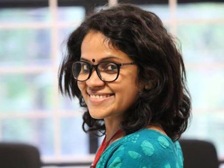 രാജി തീരുമാനം സംബന്ധിച്ച് ഡബ്യൂസിസിയില്‍ ഭിന്നതയില്ല! തുറന്നുപറഞ്ഞ് വിധു വിന്‍സെന്റ്