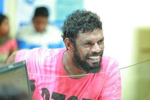 ധൈര്യമായി മുന്നോട്ട് പോവൂ! ജനങ്ങള്‍ കൂടെയുണ്ട്! നടിക്ക് പിന്തുണയുമായി വിനായകന്‍