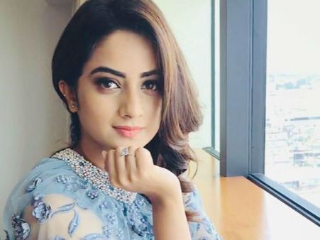 നമിത പ്രമോദിന് തന്റെ വീട്ടില്‍ ഏറ്റവും ഇഷ്ടമുള്ള സ്ഥലം ബാത്ത് റൂം!!!