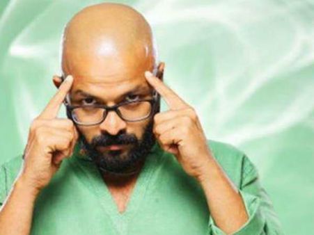 മെന്റലിസ്റ്റ് ജോണ്‍ ഡോണ്‍ബോസ്‌കോ വീണ്ടും എത്തുന്നു! പ്രേതങ്ങൾ സൂക്ഷിക്കുക,സംവിധായകന്റെ മുന്നറിയിപ്പ്