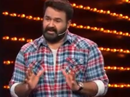 പേളിയെക്കുറിച്ച് കഥ മെനഞ്ഞവരെ കുടുക്കാന്‍ മോഹന്‍ലാല്‍! ആരാവും ആ വക്രബുദ്ധിയുടെ പിന്നില്‍?