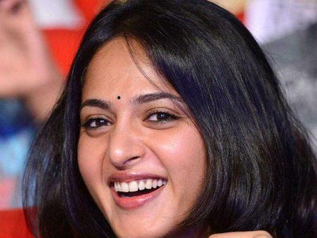 ഭാഗമതിക്ക് ശേഷം ദ്വിഭാഷ ചിത്രവുമായി അനുഷ്‌ക, നായകനായി മാഡി!