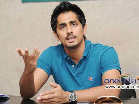 ചെന്നൈ മുങ്ങിയപ്പോള്‍ ഞങ്ങളുടെ അവസ്ഥയും ഇതായിരുന്നു! കേരള ജനതയോടൊപ്പം ചേര്‍ന്ന് സിദ്ധാര്‍ത്ഥും!