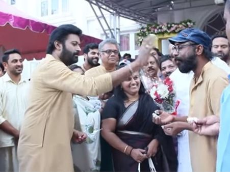 ആന്‍ ഇന്റര്‍നാഷണല്‍ ലോക്കല്‍ സ്‌റ്റോറി സെറ്റില്‍ പിറന്നാളാഘോഷിച്ച് ഹരിശ്രീ അശോകന്‍! വീഡിയോ