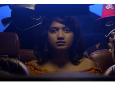 അനാര്‍ക്കലിയുടെ അമല പ്രൊമോ സോംഗ് ശ്രദ്ധേയമാവുന്നു! ഗോപി സുന്ദറിന്റെ ഈണത്തില്‍ നടിയുടെ പാട്ട്!