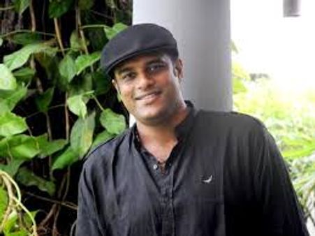 ന്യായത്തിനോടൊപ്പം!! അവൾക്കൊപ്പമോ അവനൊപ്പമോ, മുരളി ഗോപിയുടെ വെളിപ്പെടുത്തൽ