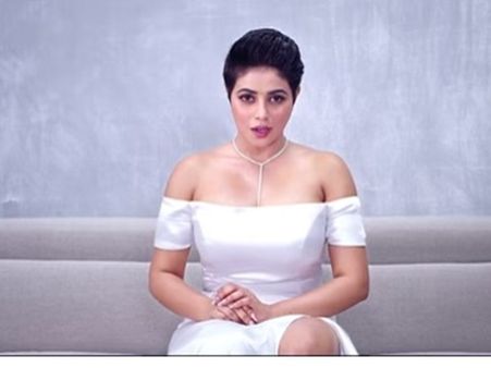 തെലുങ്ക് ചിത്രത്തിന്റെ പ്രൊമോയില്‍ ഗ്ലാമറസായി ഷംന കാസിം! വീഡിയോ വൈറല്‍! കാണൂ