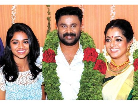 ദിലീപിനെയും കാവ്യയെയും ഞെട്ടിച്ച് മീനൂട്ടിയുടെ സമ്മാനമെത്തിയോ? കുഞ്ഞനിയത്തിക്കൊപ്പം മീനാക്ഷിയും?