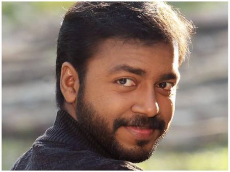 ഗായകനായി തിളങ്ങി വിഷ്ണു ഉണ്ണികൃഷ്ണന്‍! നിത്യഹരിത നായകനിലെ പാട്ട് പുറത്ത്! കാണൂ