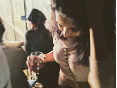 പുകവലി, മദ്യപാനം, ഗ്ലാമര്‍ പോസ്... 2018 ല്‍ വിവാദമായ അമല പോളിന്റെ 4 ഫോട്ടോകള്‍ ഇതാ..