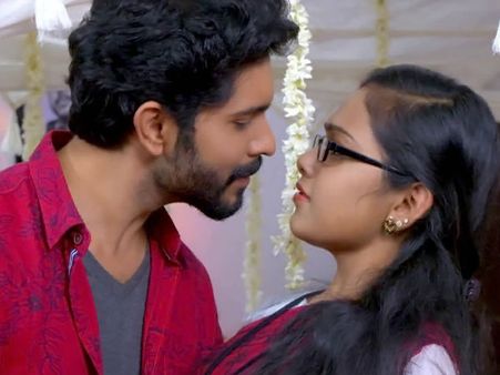 കാവ്യയ്ക്ക് പുതിയ ശത്രു, എതിരാളി സ്വന്തം സഹോദരി തന്നെയാവുമ്പോള്‍ കാവ്യ എങ്ങനെ നേരിടും??