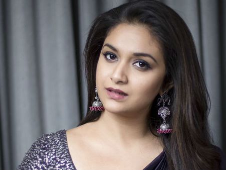 സൂപ്പര്‍ സ്റ്റാറിന്റെ നായികയായി കീര്‍ത്തി സുരേഷ്, 68 കാരന്റെ നായികയായി 26 കാരിയോ?