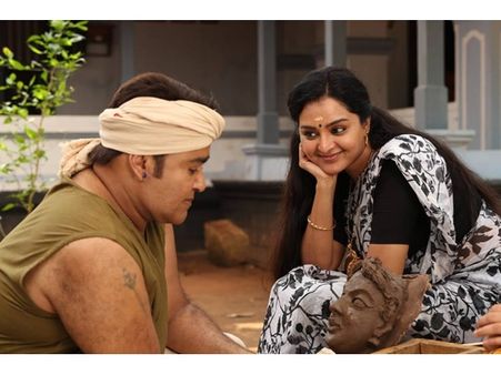 വിമര്‍ശനങ്ങള്‍ ഏറ്റെടുക്കുന്നുവെന്ന് മഞ്ജു വാര്യര്‍! വ്യാജ പ്രചരണങ്ങളെ അതിജീവിച്ച് ഒടിയന്‍!!
