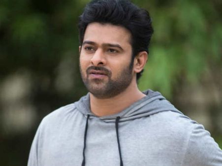 പ്രഭാസിന്റെ ഹൈദരാബാദിലെ ഗസ്റ്റ്ഹൗസ് സർക്കാർ സീൽവെച്ചു!! കാരണം കോടതി വിധി