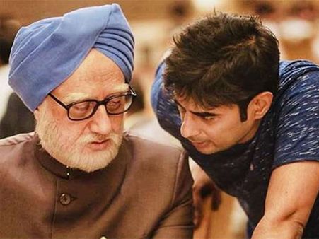 മന്‍മോഹന്‍സിങ്ങിന്റെ ബയോപിക്ക് ചിത്രം ആക്‌സിഡന്‍ഷ്യല്‍ പ്രൈം മിനിസ്റ്റര്‍ വരുന്നു!ട്രെയിലര്‍ പുറത്ത്