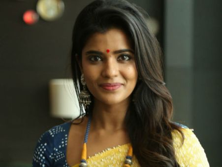 ആരെയും വേദനിപ്പിക്കാനല്ല, അതൊരു തമാശയായിരുന്നു; വിവാദ പരാമര്‍ശത്തിന് മാപ്പ് പറഞ്ഞ് ഐശ്വര്യ