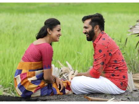 പ്രകൃതിയെ പ്രണയിച്ചു ജീവിച്ച മനുഷ്യരുടെ കഥയുമായി നല്ല വിശേഷം! സിനിമ തിയ്യേറ്ററുകളിലേക്ക്‌