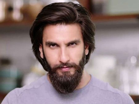 ഹാർദിക്കിനും രാഹുലിനു പിന്നാലെ രൺവീറും!! വിവാദമായി കോഫി വിത്ത് കരൺ ഷോ..