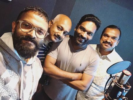 ഇളയരാജയ്ക്ക് വേണ്ടി ഗാനം ആലപിച്ച് നടന്‍ ജയസൂര്യ! ഗിന്നസ് പക്രു ചിത്രം തിയ്യേറ്ററുകളിലേക്ക്