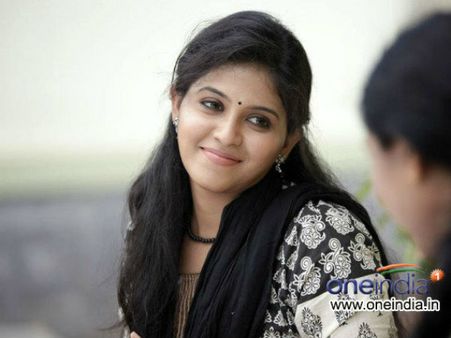 സംവിധായകന്‍ എന്ത് പറഞ്ഞാലും മമ്മൂട്ടി സര്‍ ചെയ്യാന്‍ തയ്യാറാണെന്ന് അഞ്ജലി