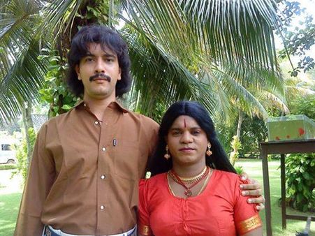 മെയ്ഡ് ഫോര്‍ ഈച്ച് അദര്‍! വാലന്റൈന്‍സ് ദിനത്തില്‍ ധര്‍മ്മജന്‍ പങ്കുവെച്ച ചിത്രം വൈറലാകുന്നു! കാണൂ