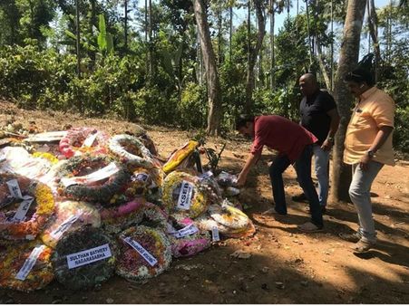 കാശ്മീരിൽ വീരമൃത്യു വരിച്ച സൈനികന്റെ വീട്ടിൽ മമ്മൂട്ടിയെത്തി