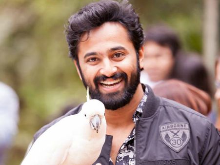 മിഖായേലിനു ശേഷം ഉണ്ണി മുകുന്ദന്‍ വീണ്ടും നായകവേഷത്തില്‍! മേപ്പടിയാന്റെ മോഷന്‍ പോസ്റ്റര്‍ കാണാം!